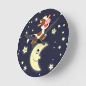 月時計を飛び越えるかわいい漫画の牛 ラウンド壁時計 (傾斜)