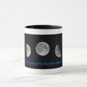 月段階のマグ マグカップ (中央)