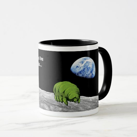 月面のクマムシ NASA アポロ8号の「地球の出」 宇宙ジョーク マグカップ (正面右)