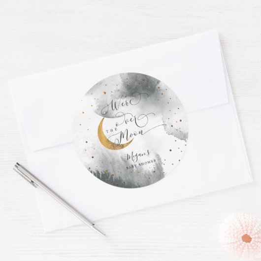 月面の男の子の赤ちゃんのシャワーの上に夢のような灰色 ラウンドシール (封筒)
