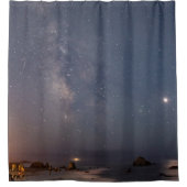 月食と天の川 |バンドンビーチオレゴン シャワーカーテン (正面)