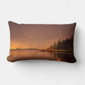 月食 |ビクトリア，ブリティッシュコロンビア ランバークッション (正面)