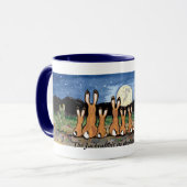 月、コーヒー・マグを見るジャックウサギ家族 マグカップ (正面左)