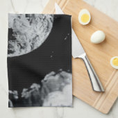 月(B&W)への旅行 キッチンタオル (四つ折り)