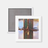 有刺鉄線・錆十字架 マグネット (正面/裏面)