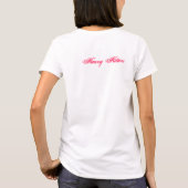 有力者のティー。 ピンクのロゴの白 Tシャツ (裏面)