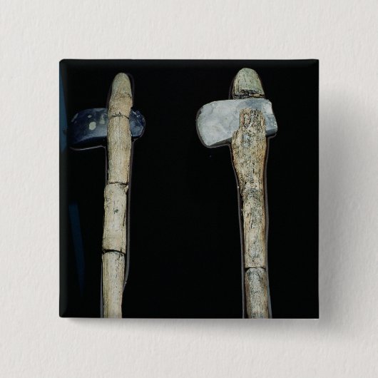 有史以前の石造りの斧 缶バッジ (正面)