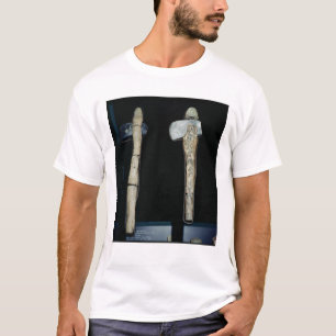 有史以前の石造りの斧 Tシャツ