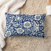 有名なウィリアム・モリスの青いマロウの柄 ランバークッション (ブランケット)