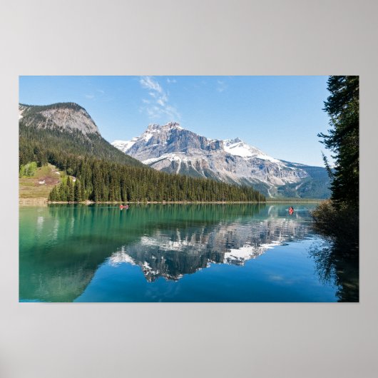 有名なエメラルド湖のカヌー – Yoho NP,カナダ ポスター (正面)