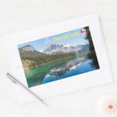有名なエメラルド湖のカヌー – Yoho NP,カナダ 長方形シール (封筒)