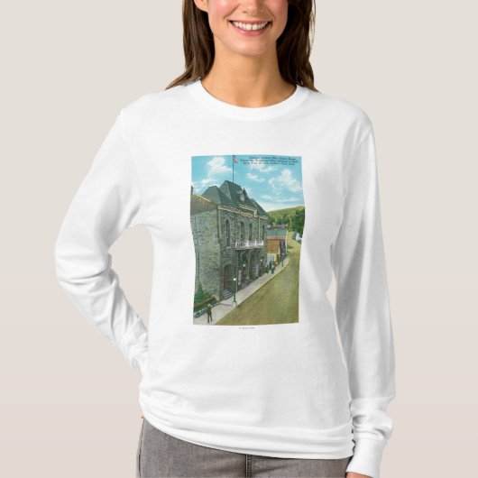 有名なオペラハウスの外観 Tシャツ (正面)