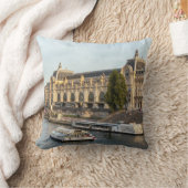 有名なオルセー美術館 – パリ、フランス、ヨーロッパ クッション (ブランケット)