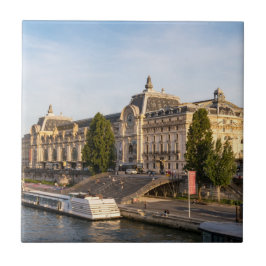 有名なオルセー美術館 – パリ、フランス、ヨーロッパ タイル