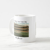 有名なポロは野球公園、ニューヨークを基づかせています コーヒーマグカップ (正面左)