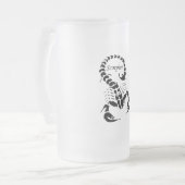 有害な蠍の非常に有毒のクモ綱の昆虫 フロストグラスビールジョッキ (正面左)