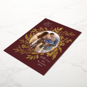 有機的な冬の植物 オーバル フォト シェイプ マルーン 箔シーズンカード (回転した状態)