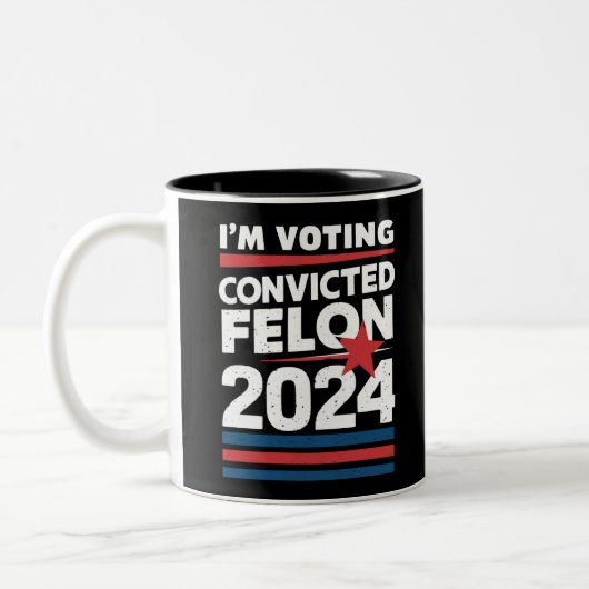 有罪の重罪者に投票 プロトランプ 2024 ツートーンマグカップ (左)