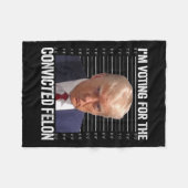 有罪判決を受けたフェロン・プロトランプのおもしろい投票を行う フリースブランケット (正面(横))