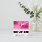 有難うごモダンシンプルはっきりした水の色ホットピンク スクエア名刺 (スタンド正面)