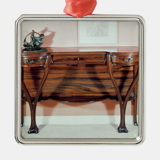 服を着せテーブル メタルオーナメント (正面)