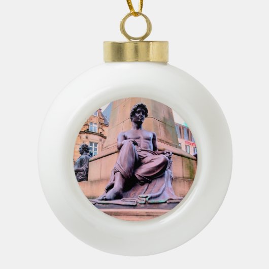 服装は半身 セラミックボールオーナメント (正面)