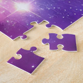 望遠鏡からのファンタジー宇宙の紫色の星雲 ジグソーパズル (側面)