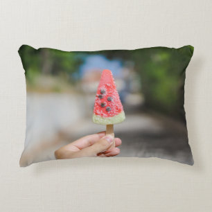 朝にポプシクルを持つ人 アクセントクッション