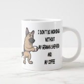 朝のドイツの羊飼い犬の繁殖とコーヒー ジャンボコーヒーマグカップ (右)