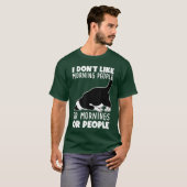 朝の人とか朝とかそういうの苦手な人向けデザインF Tシャツ (正面フル)