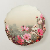 朝の光、ピンクのコスモスの咲く。 ラウンドクッション (裏面)