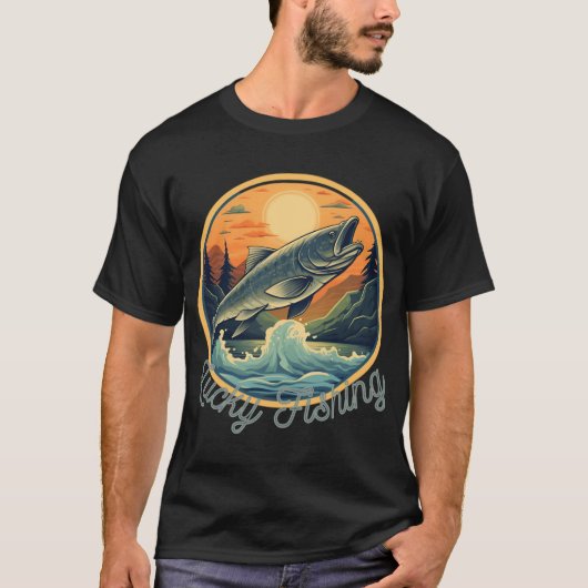 朝の幸運な釣り Tシャツ (正面)