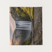 朝の日の出のSkogafossの滝 タペストリー (正面)