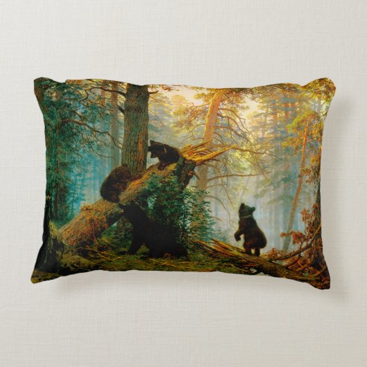 朝の松の木の熊のカッブ・シシュキン アクセントクッション (裏面)