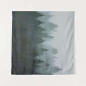 朝の森は山の霧。スプルース タペストリー (正面(横))