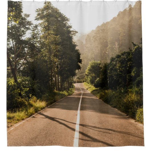 朝の灰色のコンクリートの道 シャワーカーテン (正面)