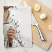 朝の狂気:最初のコーヒー、後の質問 キッチンタオル (四つ折り)