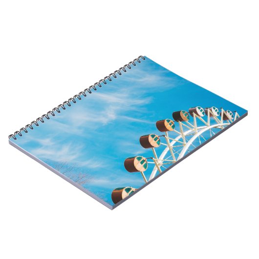 朝の空の下の白澄んい観覧車 ノートブック (左側)