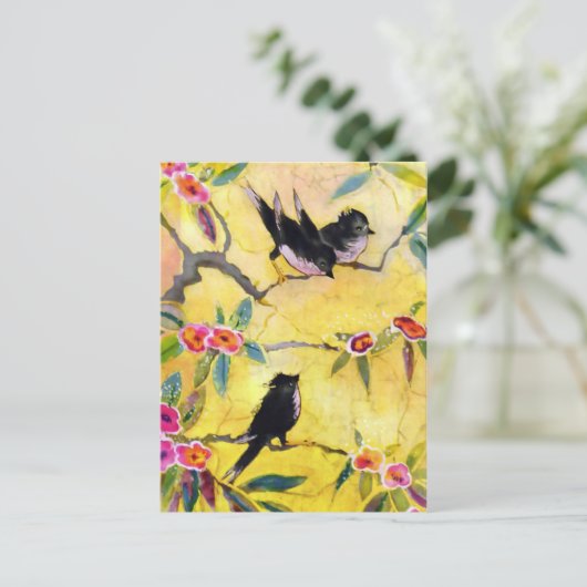 朝の色：黄色絵を描とピンクの鳥 ポストカード (スタンド正面)