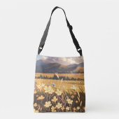 朝の草地に住むアニメのお母さん クロスボディバッグ (裏面)