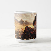朝の草地に住むアニメのお母さん コーヒーマグカップ (中央)
