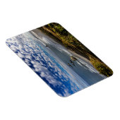 朝の雲と霧のビーチ マグネット (右側)