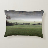 朝の霧の中でローンブルエルク アクセントクッション (裏面)