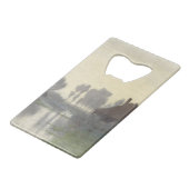 朝の霧の中で水の上に家を沸かす クレジットカード栓抜き (正面アングル)