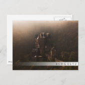 朝の霧の中のブルグエルツ城 ポストカード (正面/裏面)