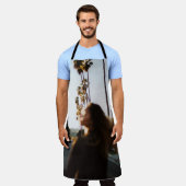 朝は屋外の近くに立つ女性 エプロン (着用した状態)