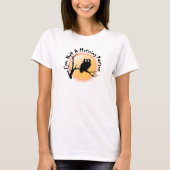 朝は得意じゃない 面白いフクロウの名言 Tシャツ (正面)