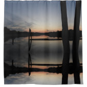 朝日の出と川の反射 シャワーカーテン (正面)