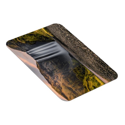 朝日の出のスコガフェス滝 マグネット (右側)