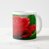 朝赤薔薇は露に覆われ ジャンボコーヒーマグカップ (正面右)